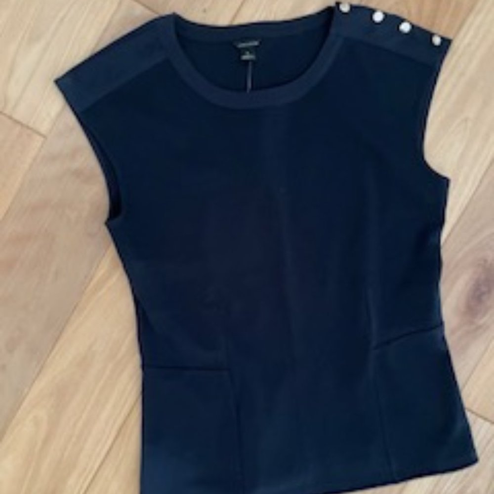 Ann Taylor Navy top with gold accents size S NWT